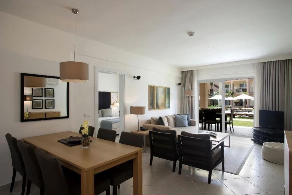 rooms-junior-suite-2-bedrooms-balcony-or-terrace