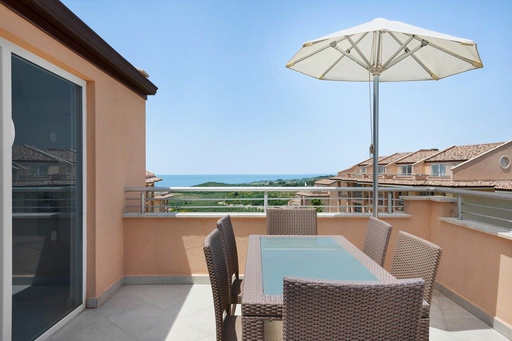 rooms-superior-dublex-suite-2-bedrooms-balcony-or-terrace