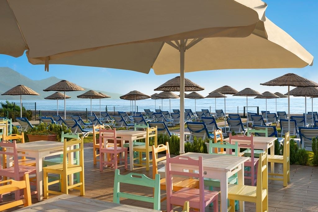 restaurants-ela-beach-snack-bar