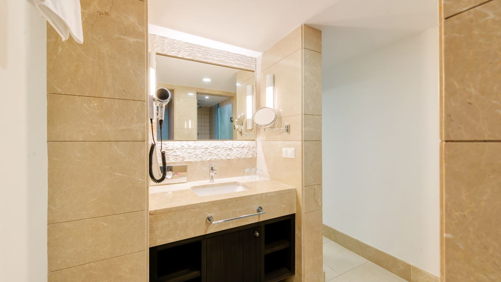 rooms-double-room-classic-dbl1