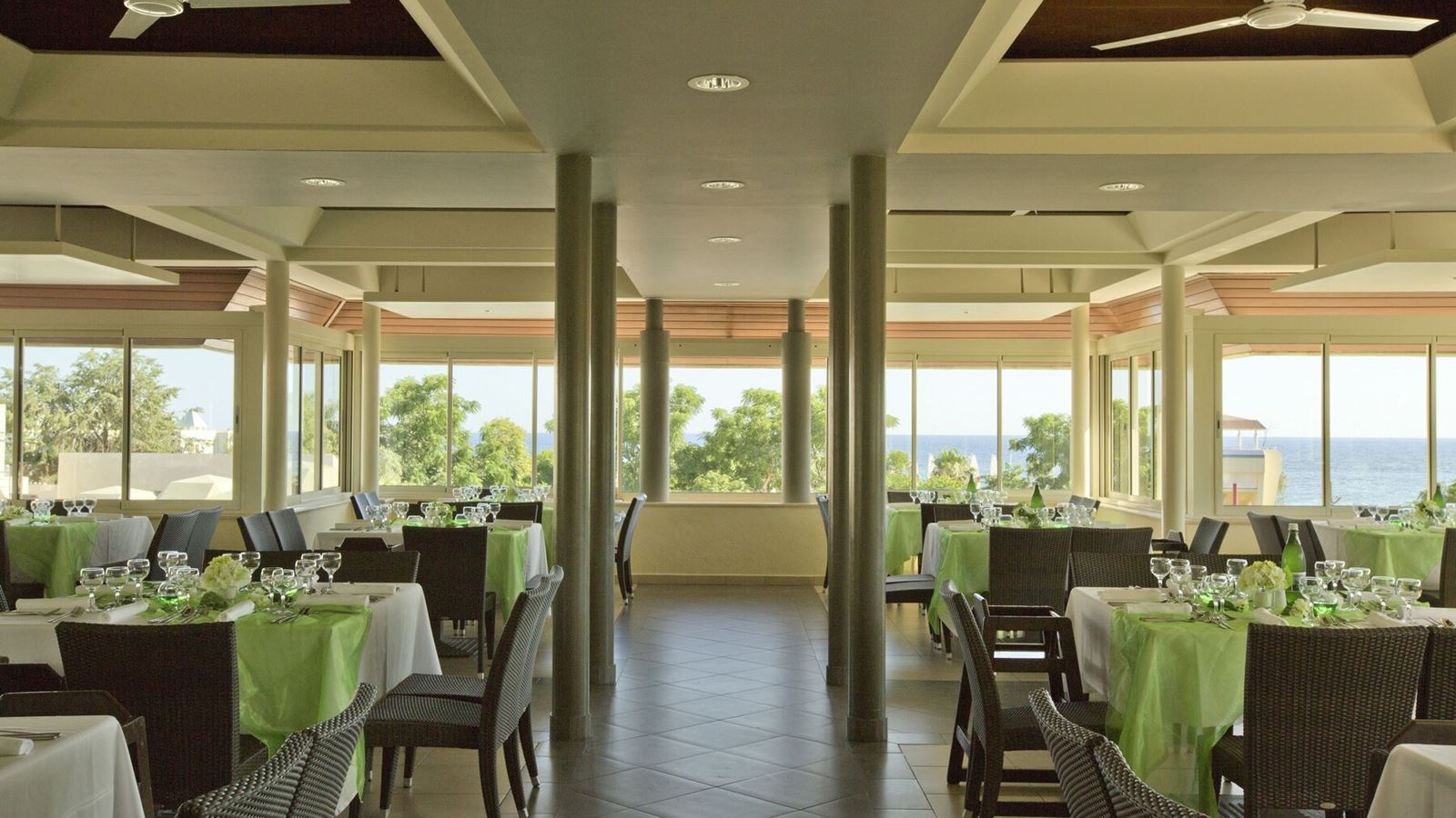 restaurants-main-restaurant