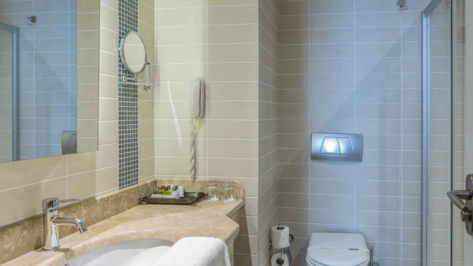 rooms-family-room-2-bedrooms