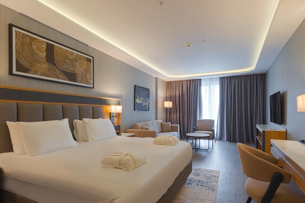 rooms-superior-land-view-room