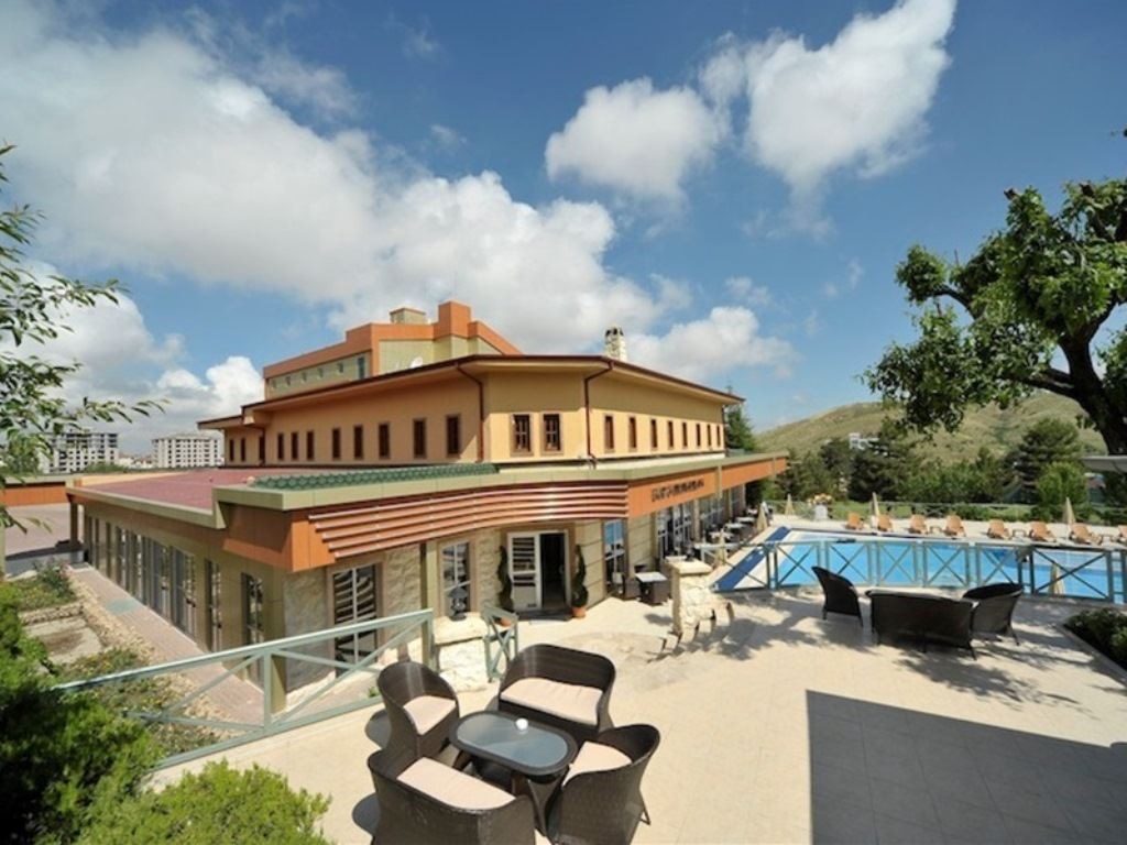 general-main-building