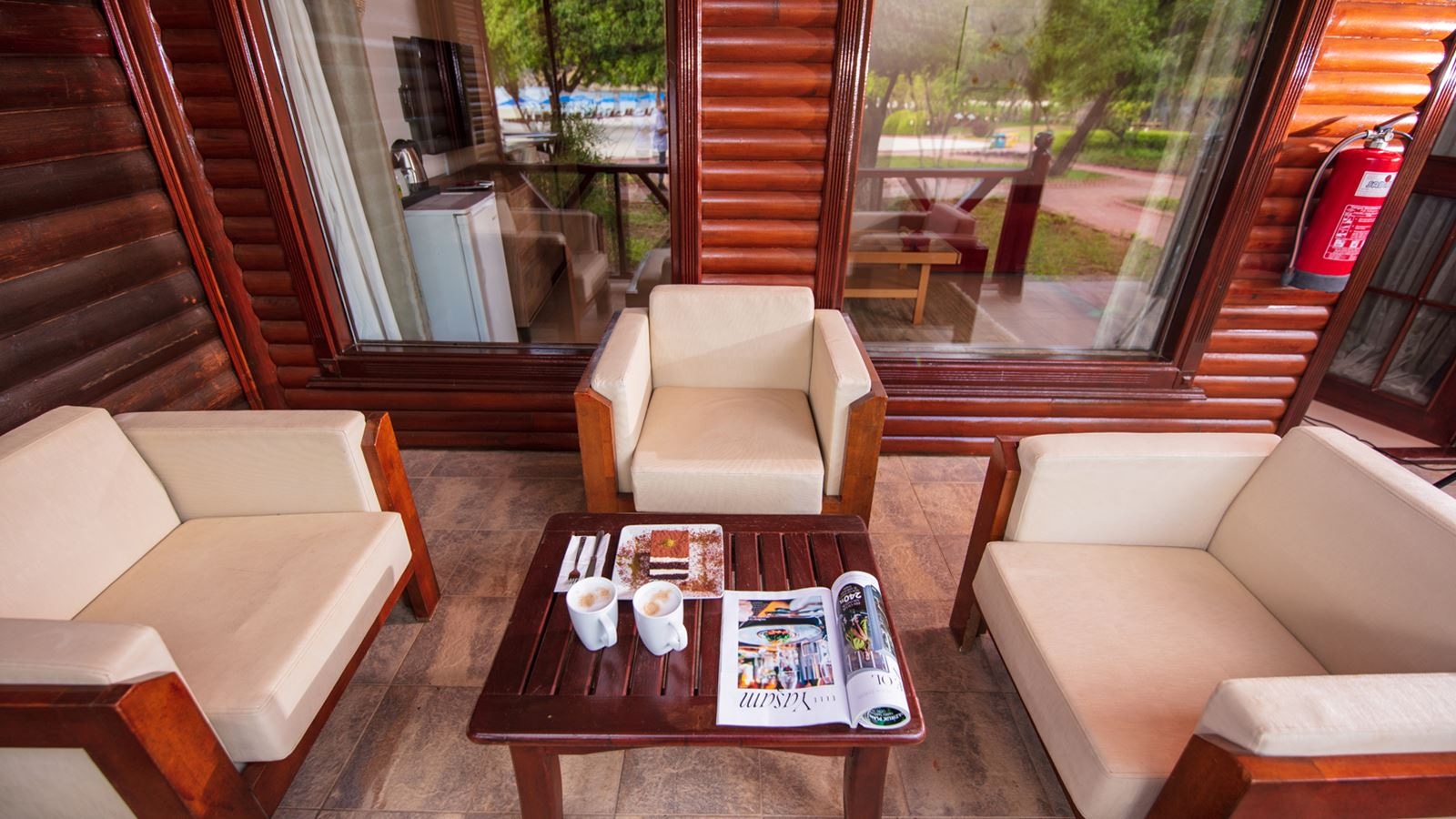 rooms-deluxe-suit-bungalow