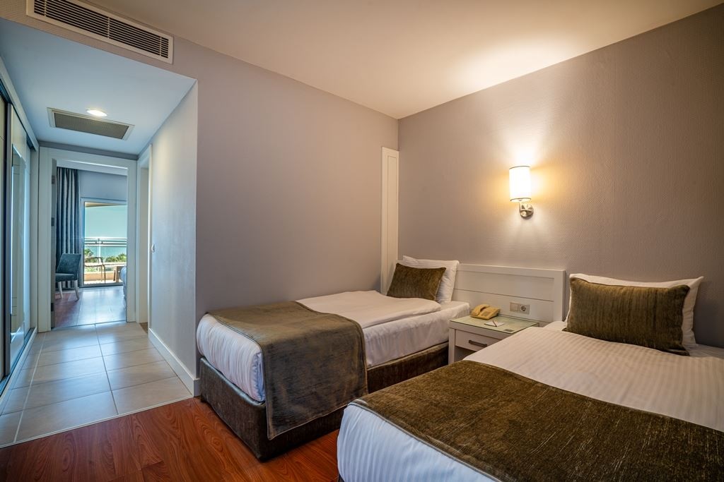 rooms-family-room-a-2-bedrooms