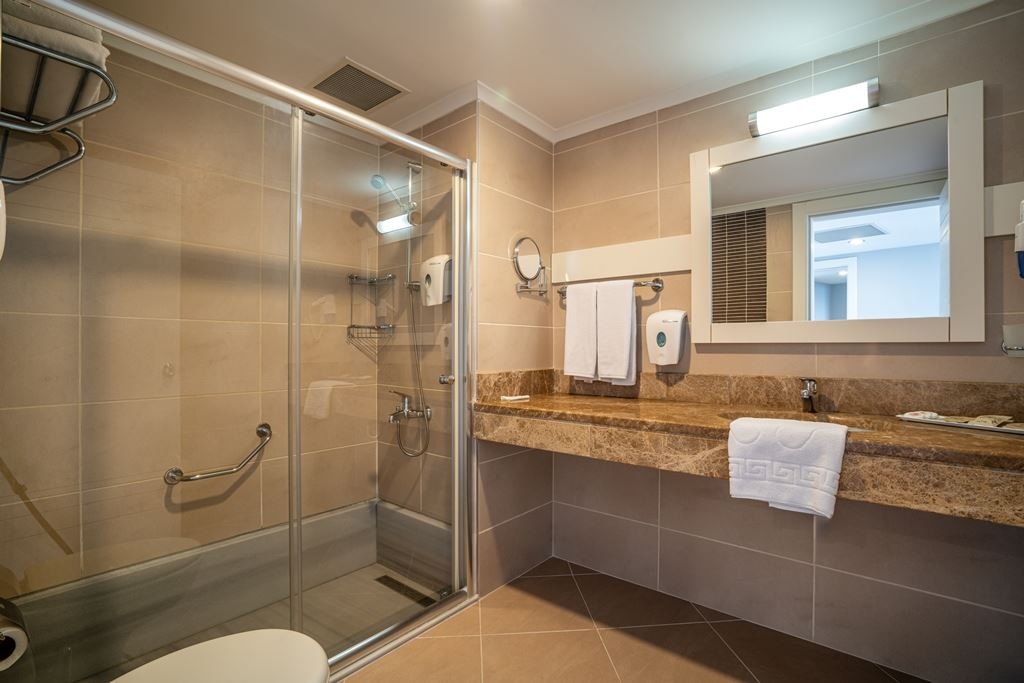 rooms-family-room-b-2-bedrooms