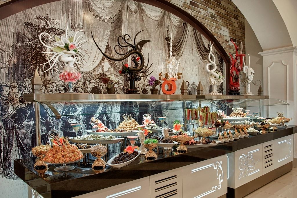 restaurants-restaurant