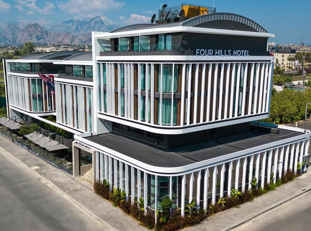 general-main-building