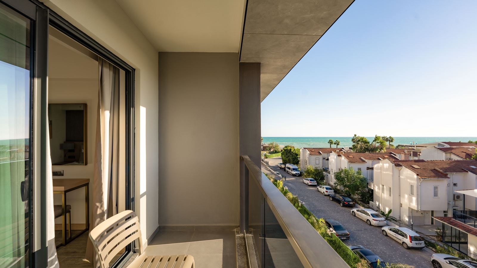 rooms-deluxe-side-sea-view-single-use