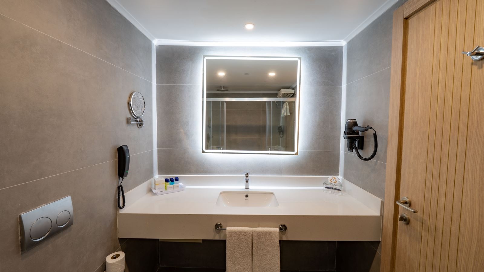 rooms-family-comfort-room