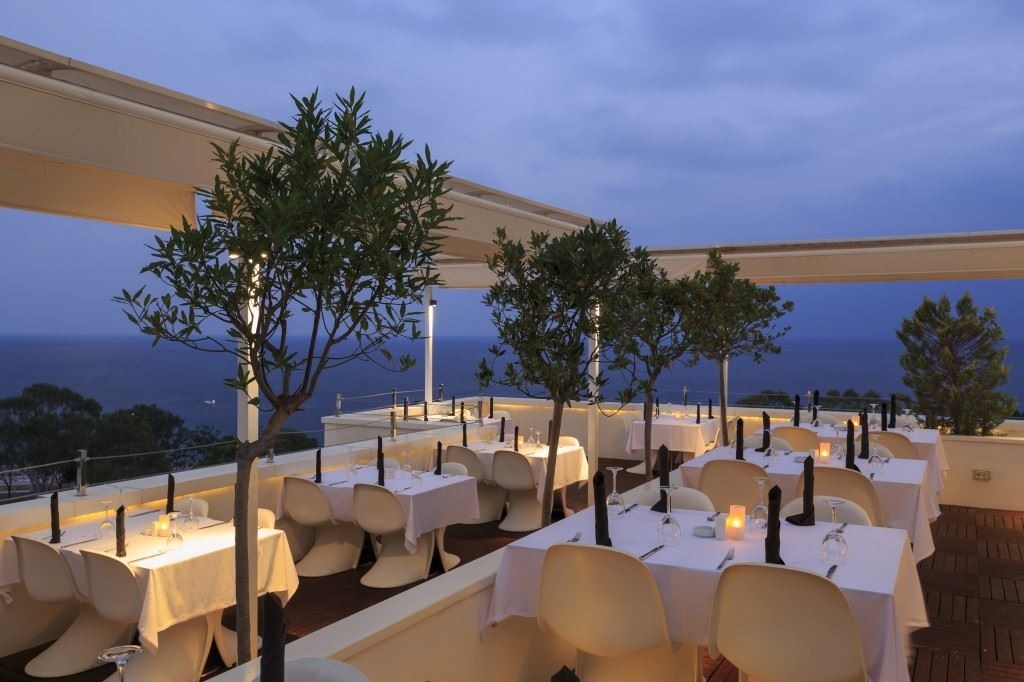 restaurants-moonlight-a-la-carte