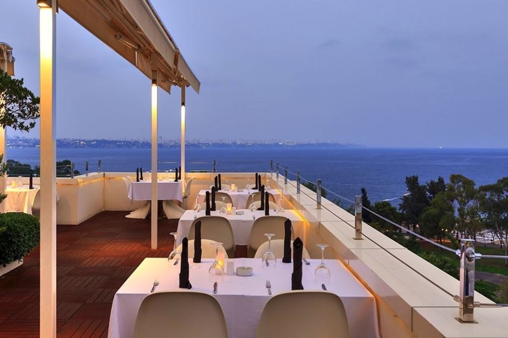 restaurants-moonlight-a-la-carte