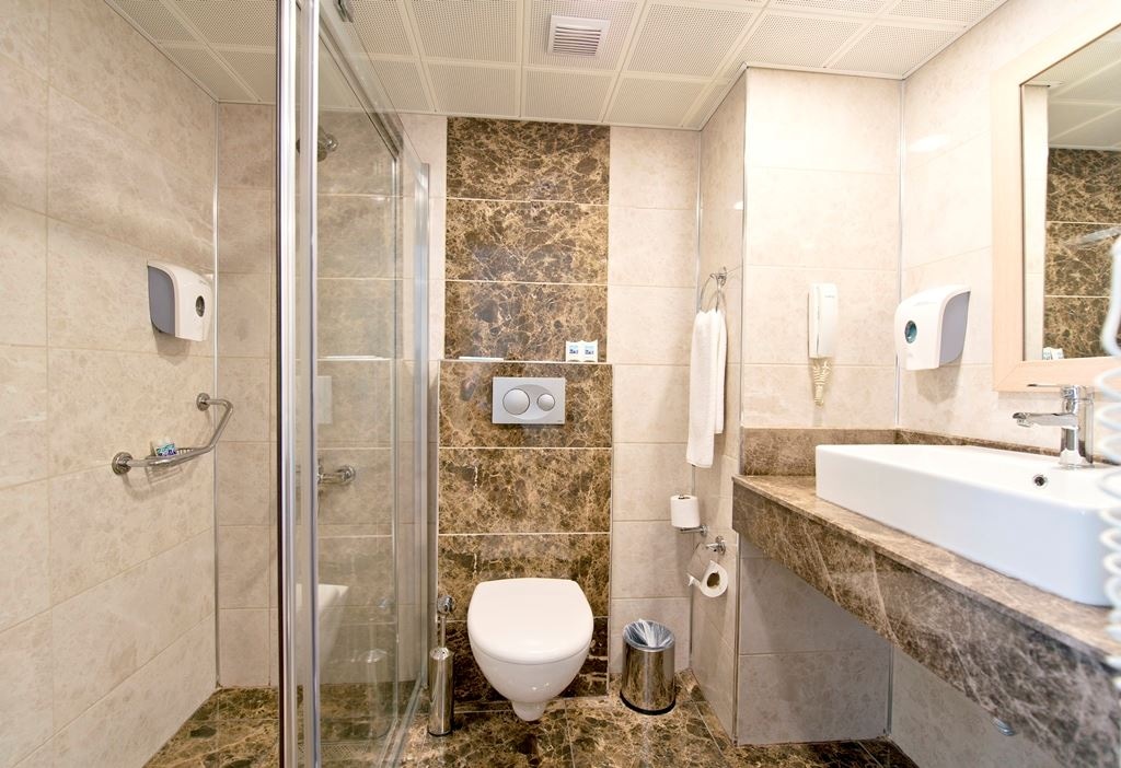 rooms-standard-room-land-view-with-balcony