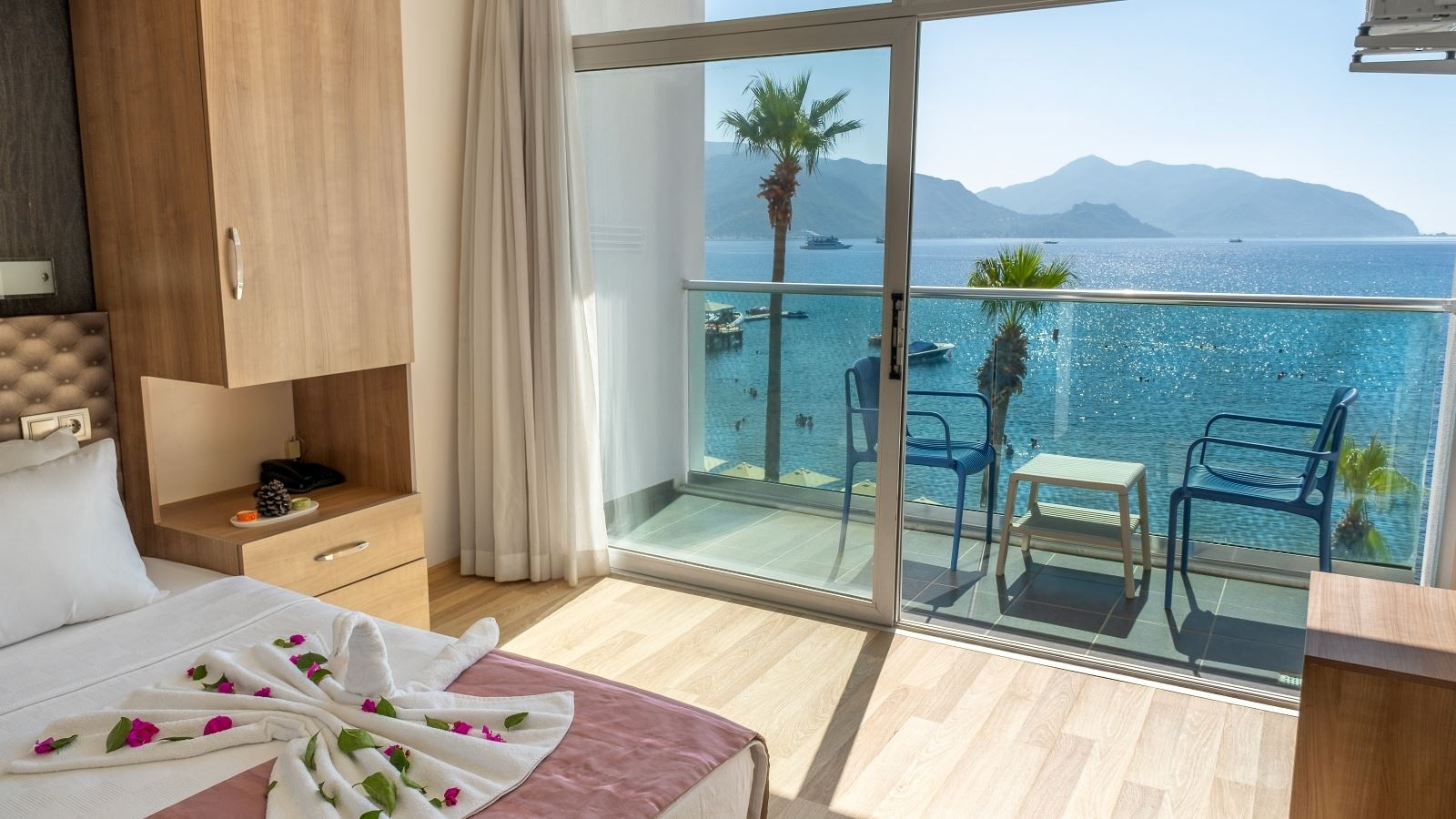 rooms-sea-view-standard
