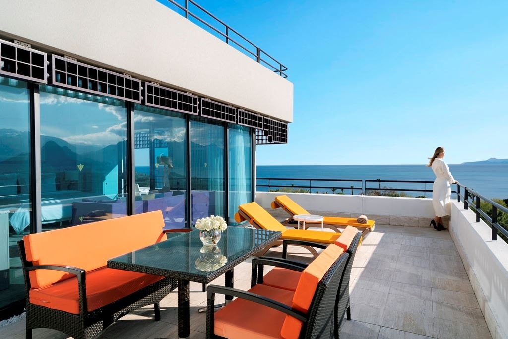 rooms-deluxe-terrace