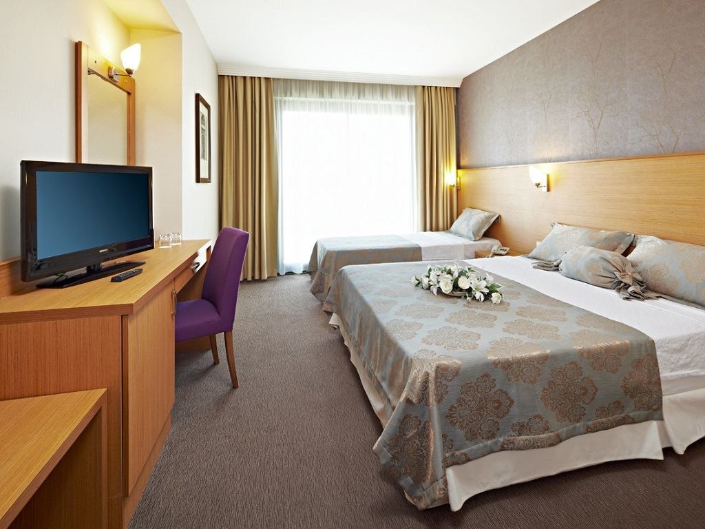 rooms-yandan-deniz-manzarali