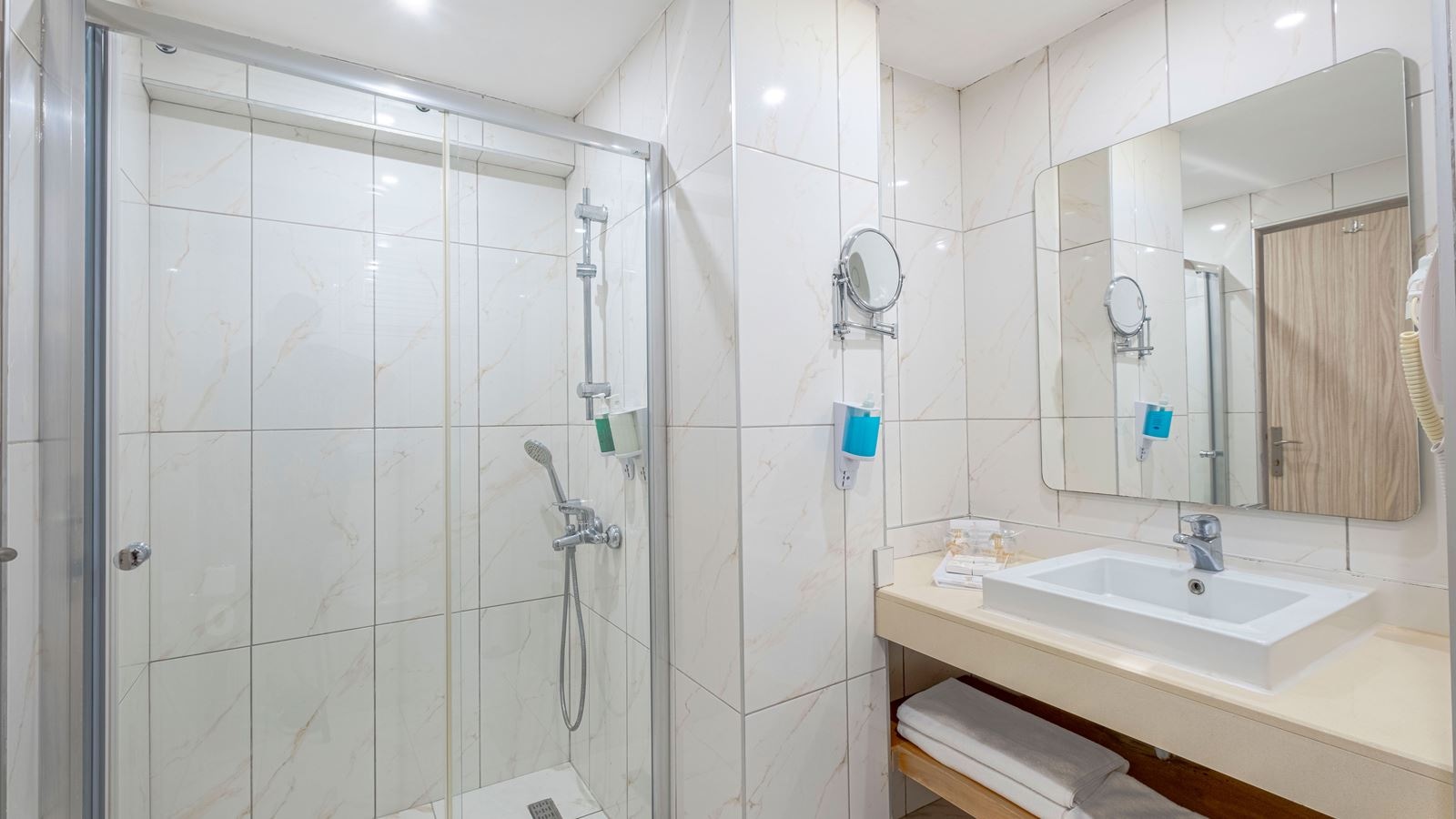 rooms-club-standard-room