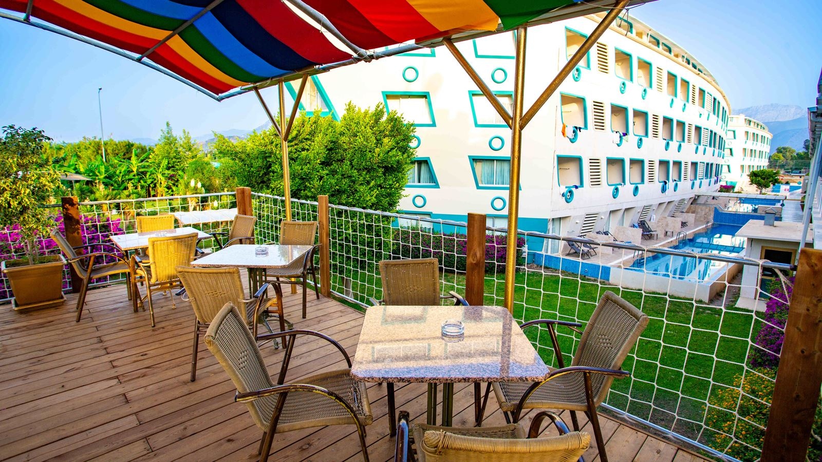 restaurants-lobby-bar