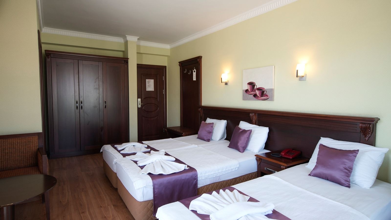 rooms-standard-room-with-balcony