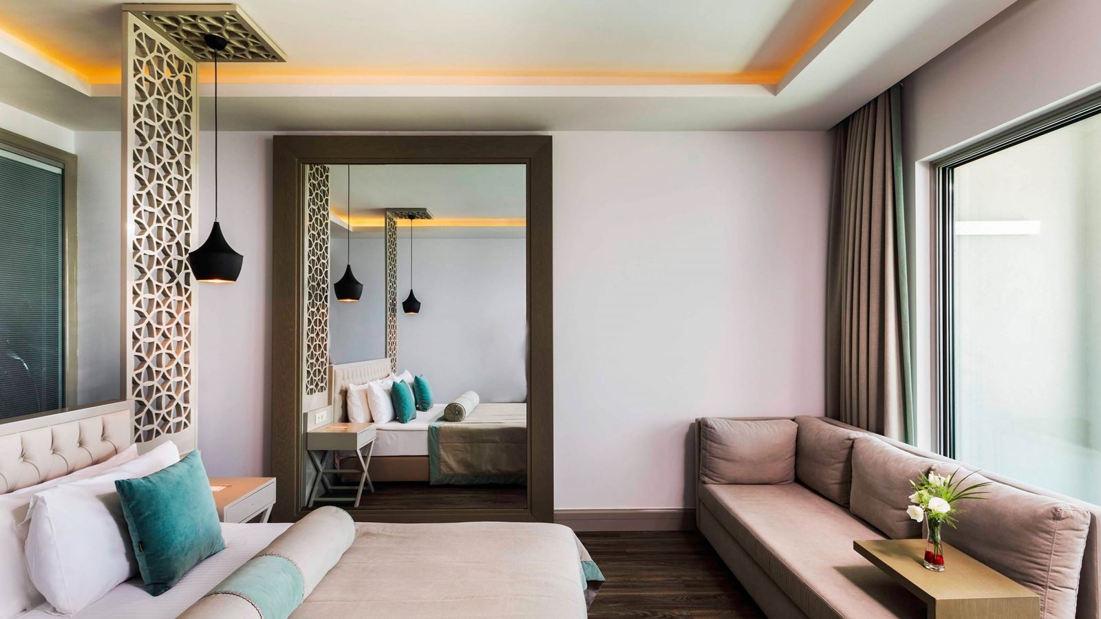 rooms-deluxe-room-seaview