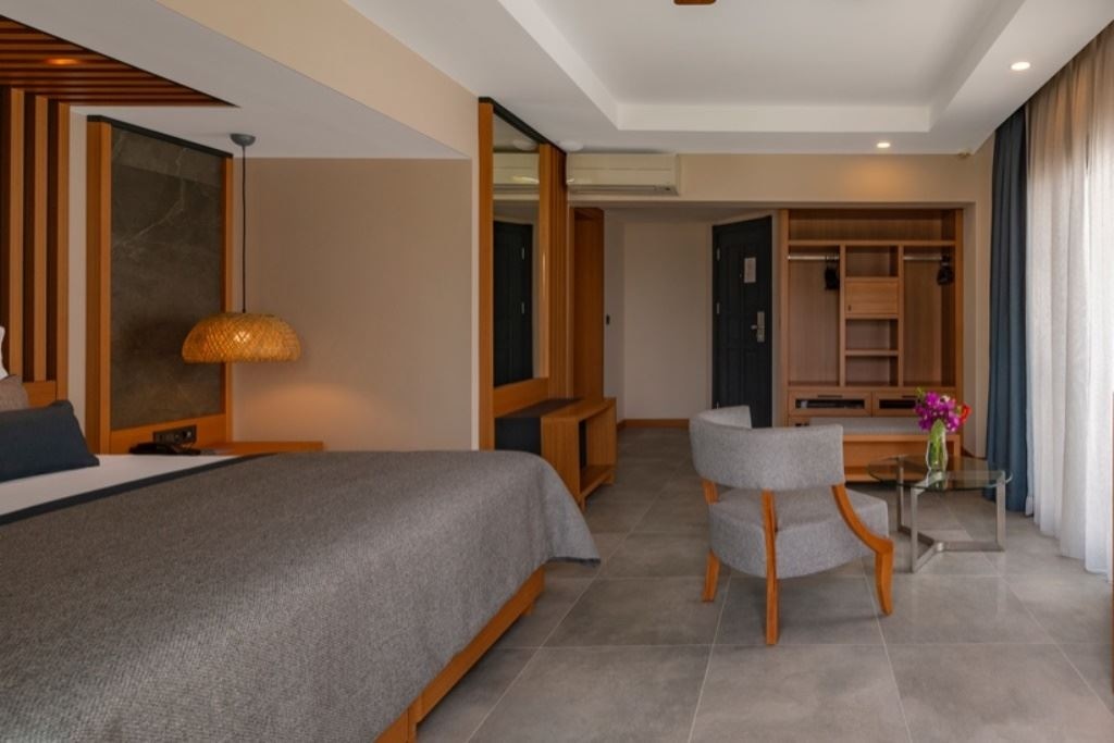 rooms-deluxe-garden-room