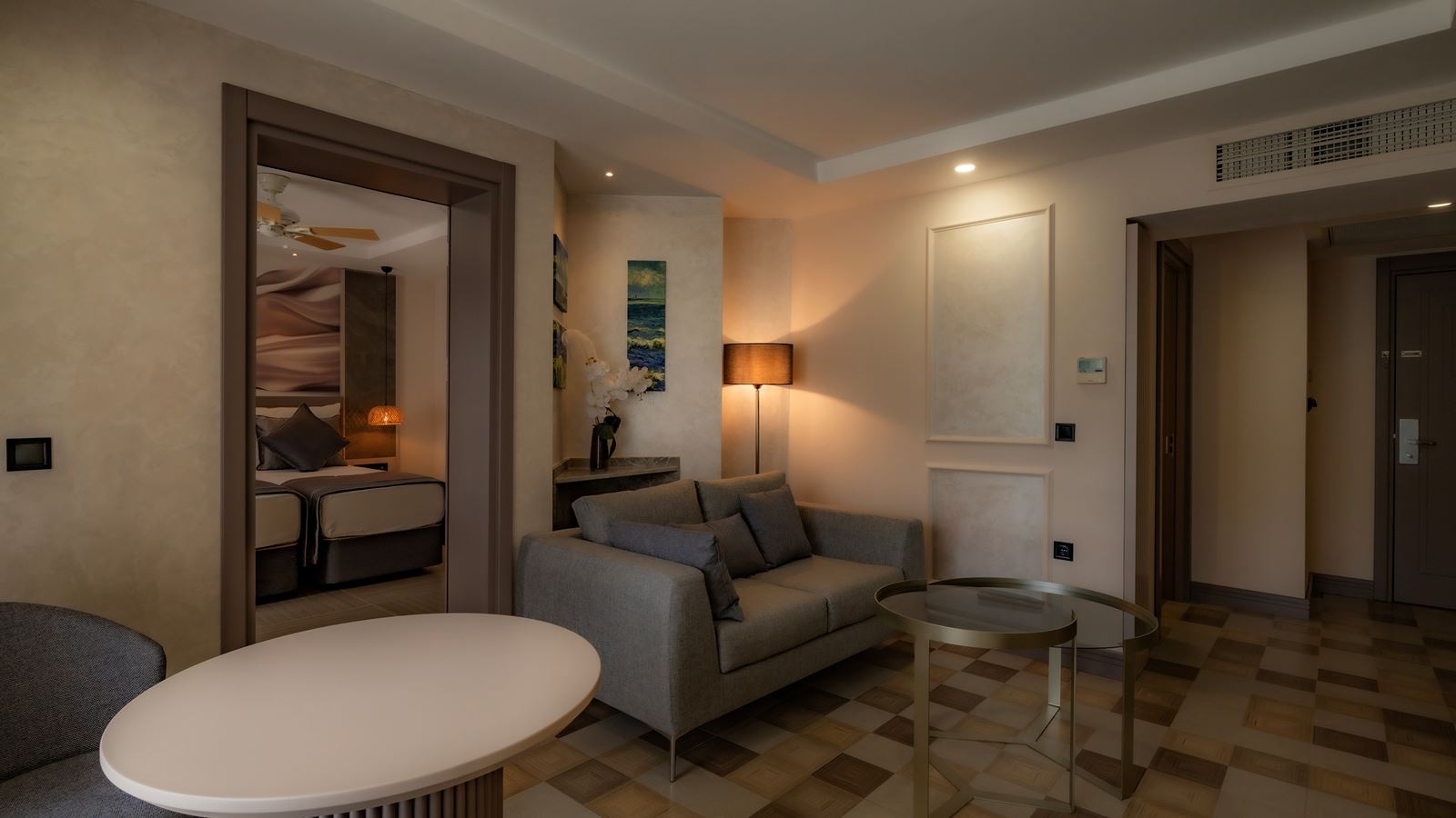 rooms-senior-suite-room