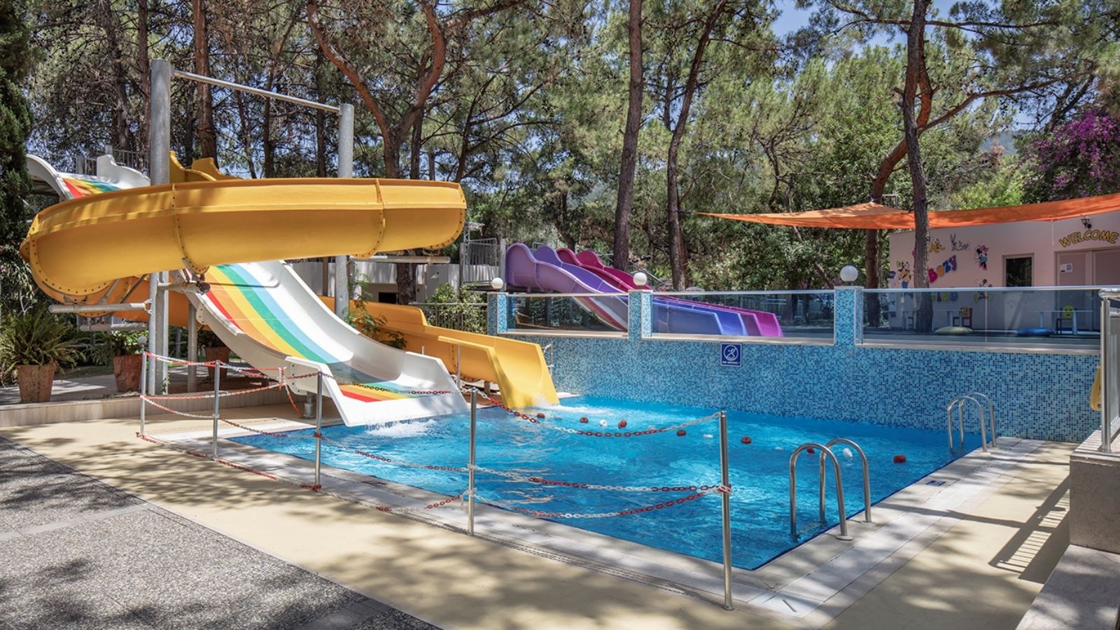 water-park-outdoor-pool