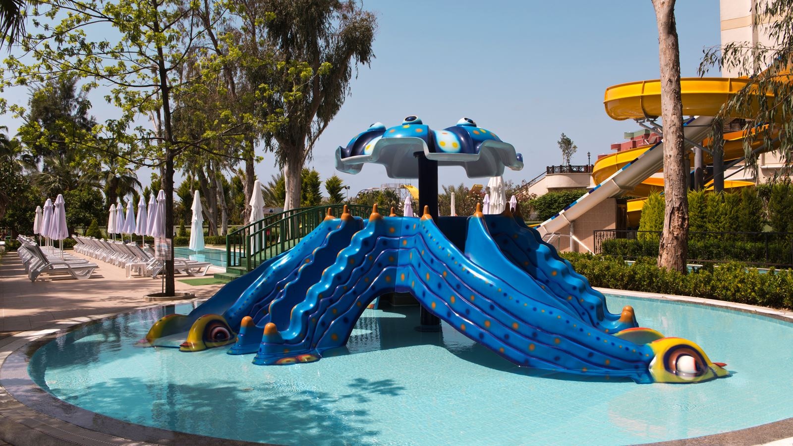 pools-outdoor-childrens-pool