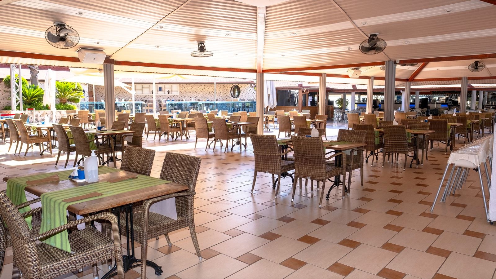 restaurants-main-restaurant