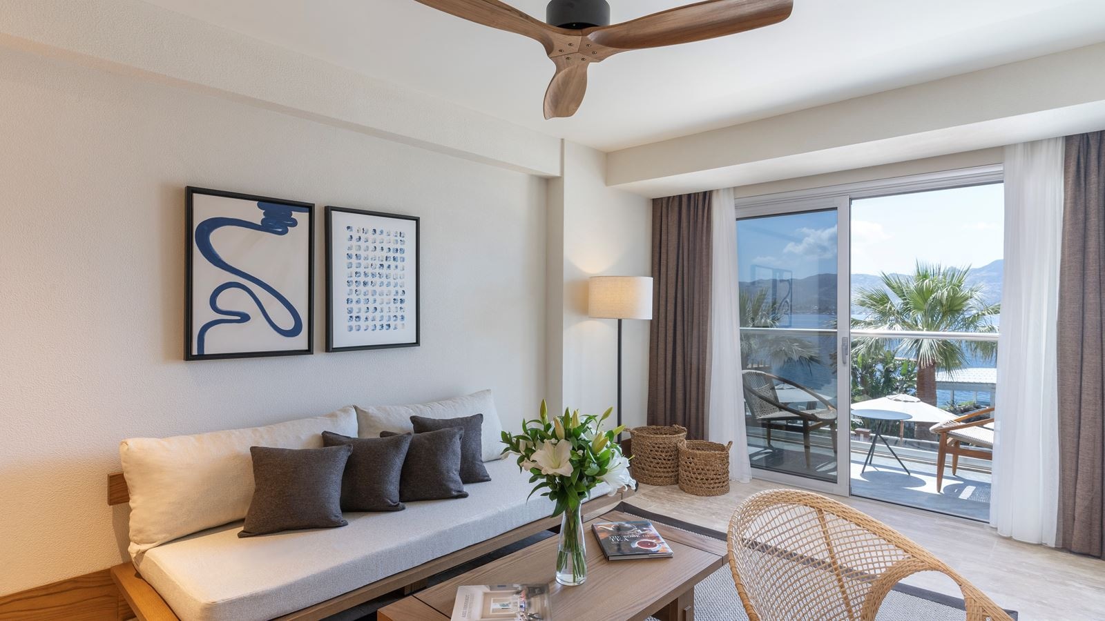 rooms-marina-bay-suite