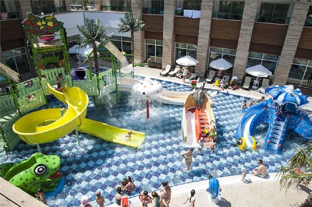 pools-outdoor-childrens-pool