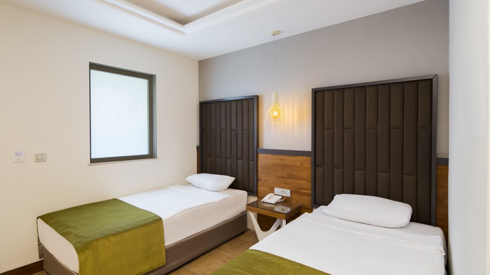 rooms-family-room-roh