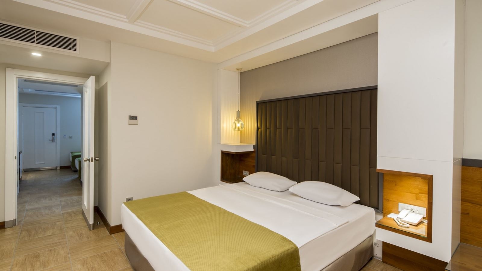 rooms-family-room-roh