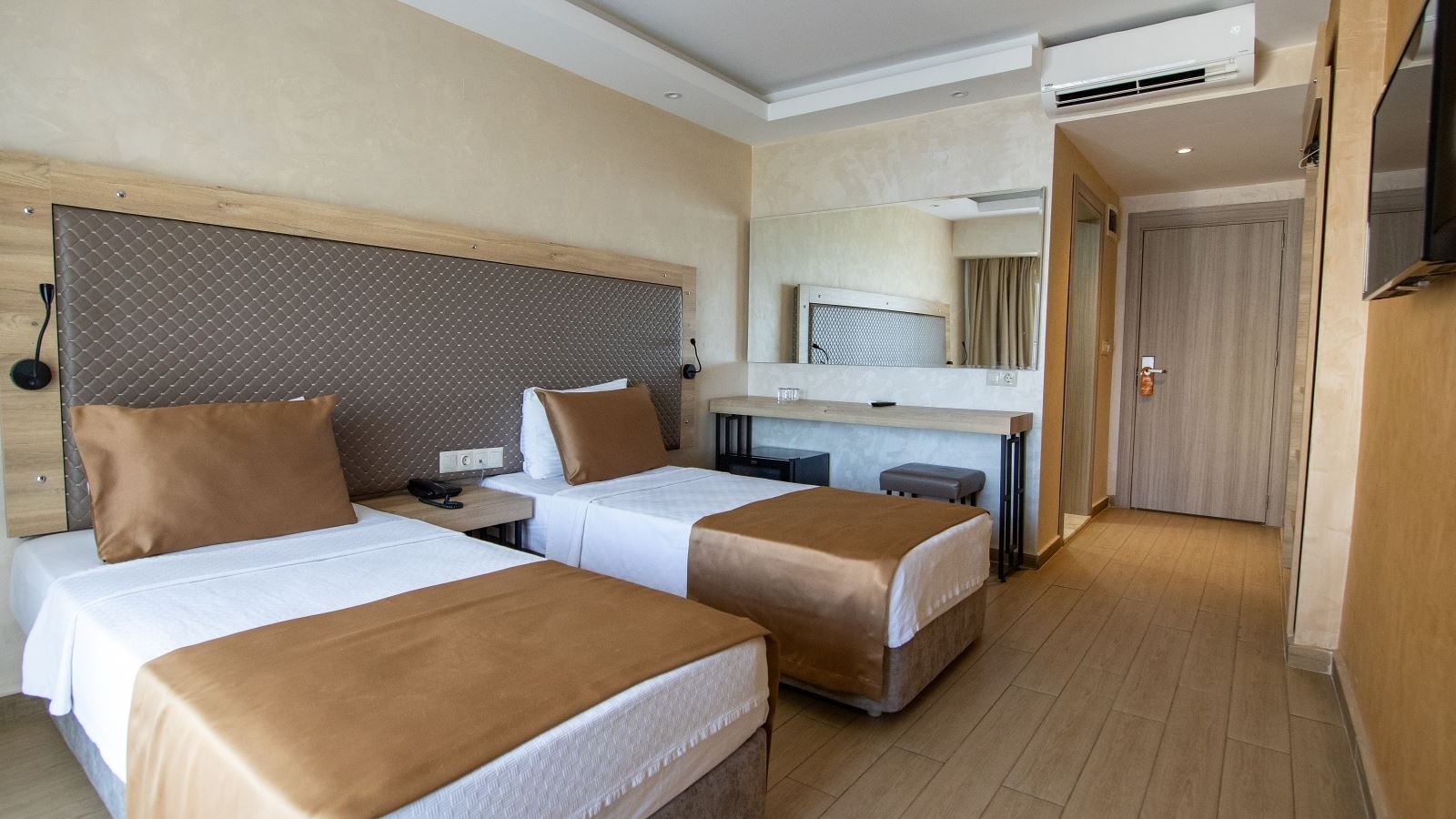 rooms-standard-room-sea-view