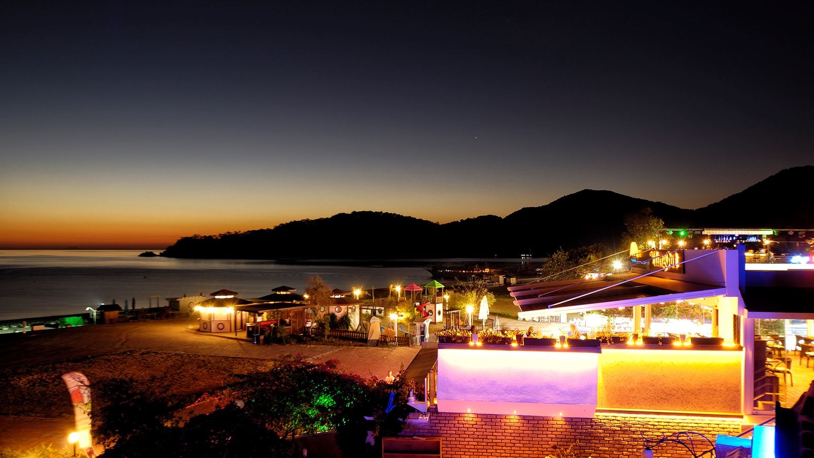 restaurants-the-hangout