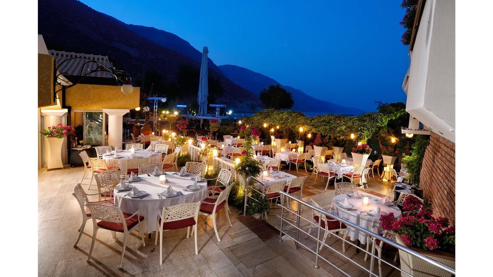 restaurants-plaza-spice-and-pesto-a-la-carte