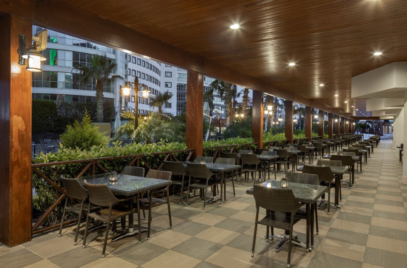 restaurants-delizia-main-restaurant