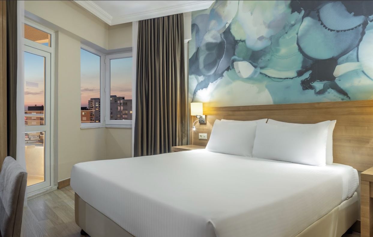 rooms-standard-room-with-balcony