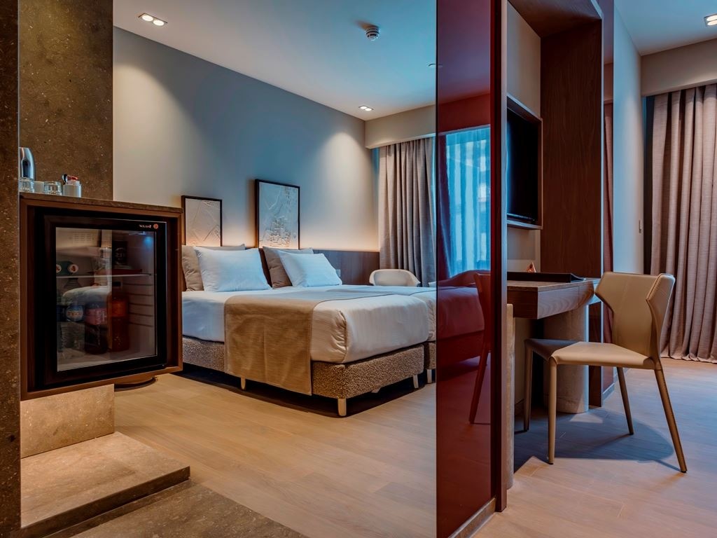 rooms-standard-room-with-balcony