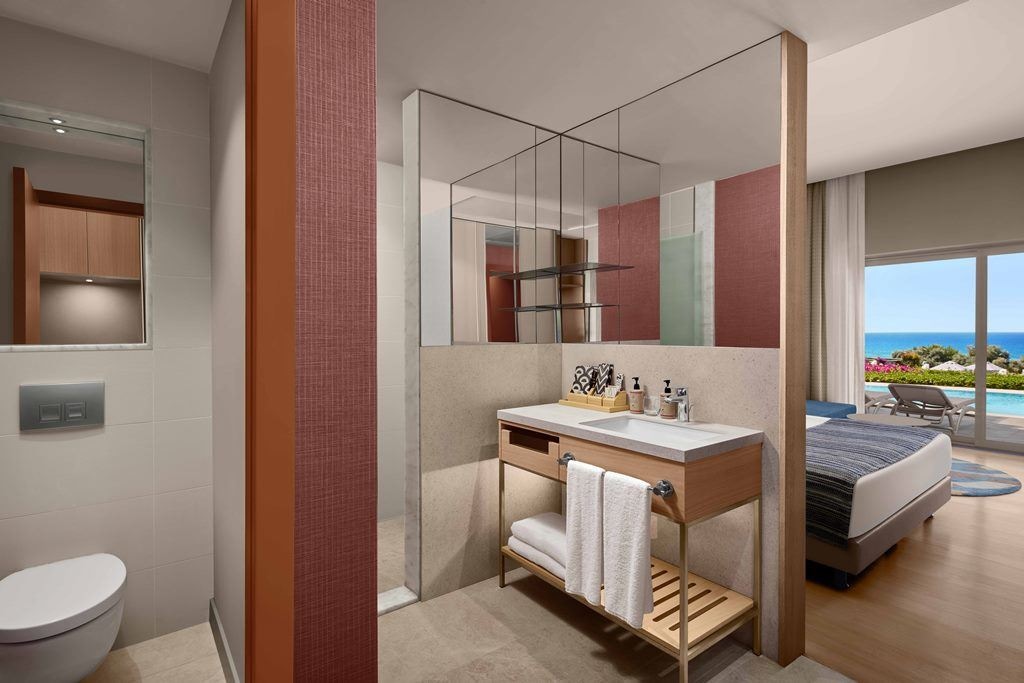 rooms-deluxe-sea-view-swim-up-adult-area