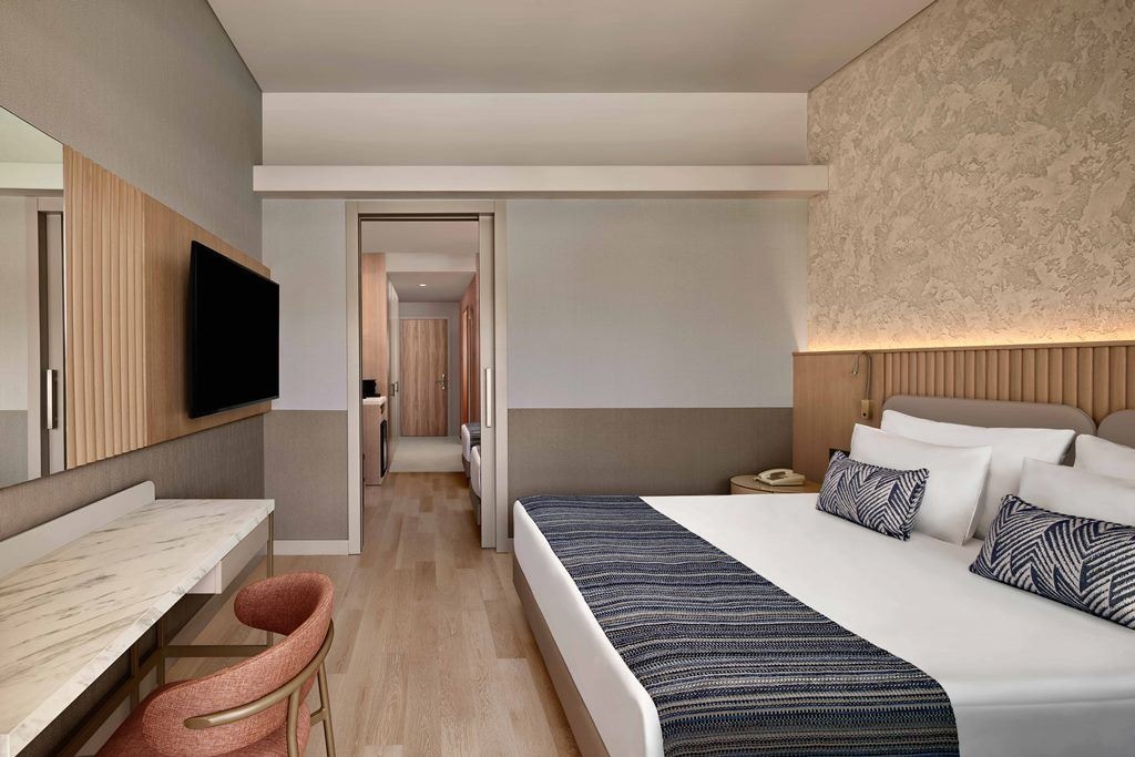 rooms-family-sea-view-swim-up