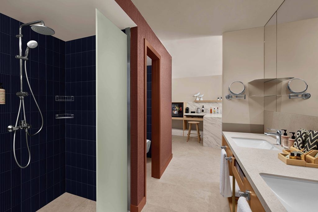 rooms-penthouse-with-jacuzzi-on-terrace-adult-area