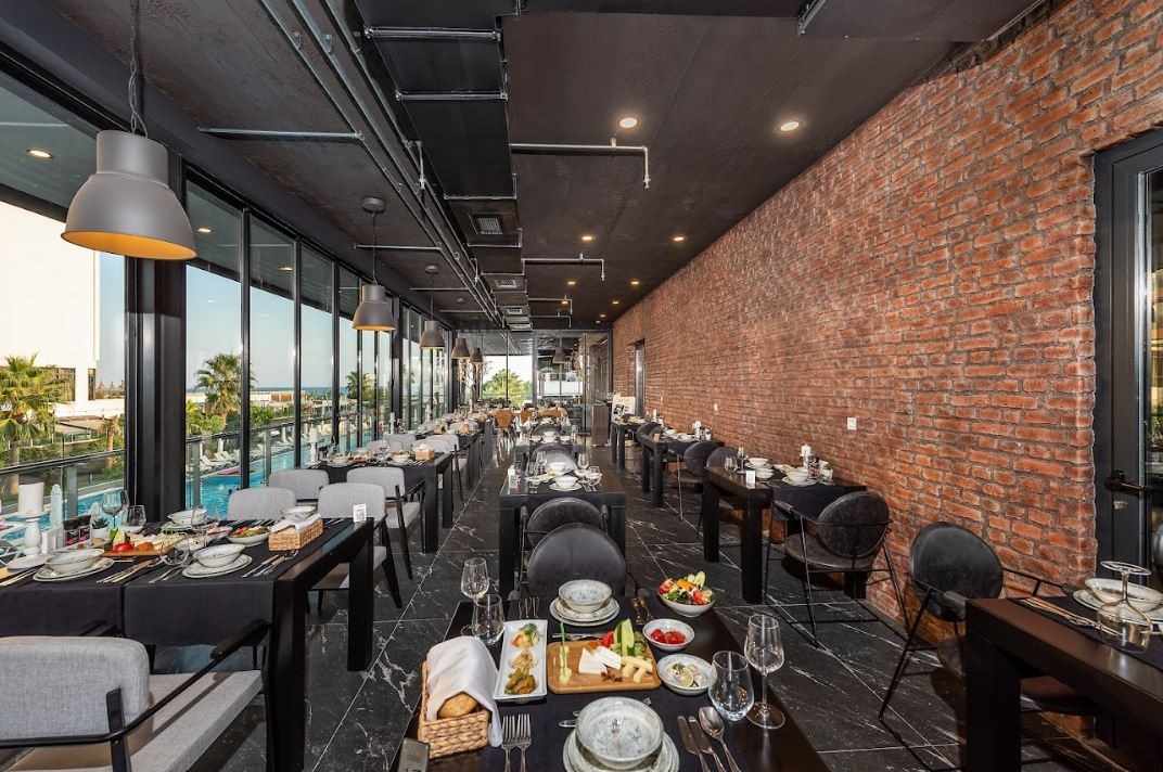 restaurants-the-white-world-alacarte