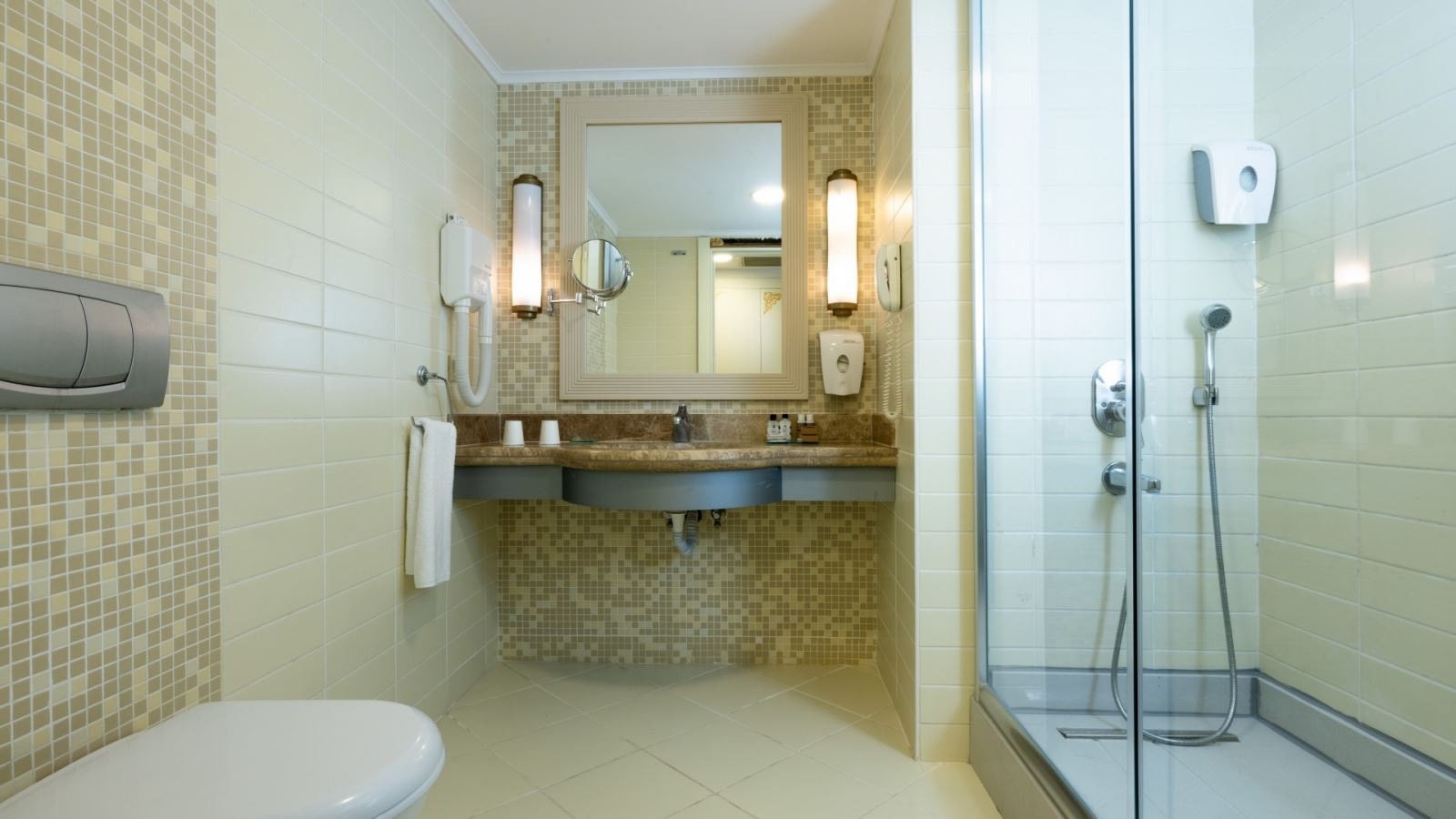 rooms-standard-room-land-view