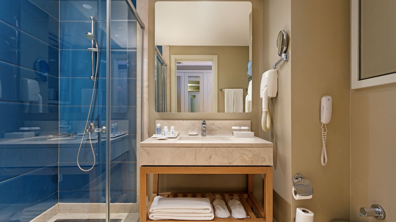 rooms-standard-room-side-sea-view-with-balcony