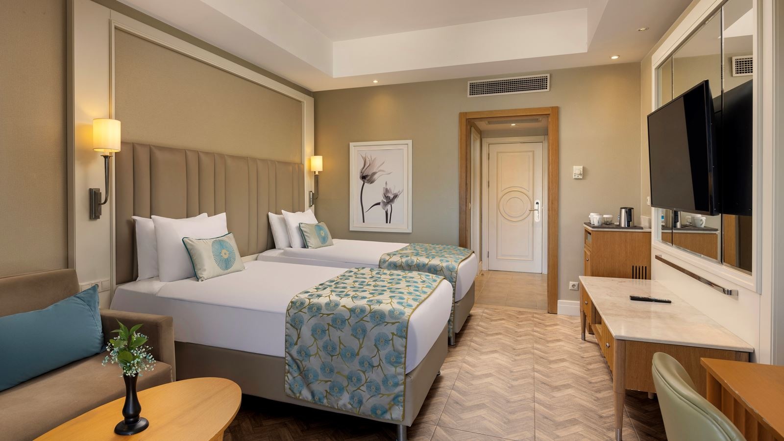 rooms-standard-room-side-sea-view-with-balcony