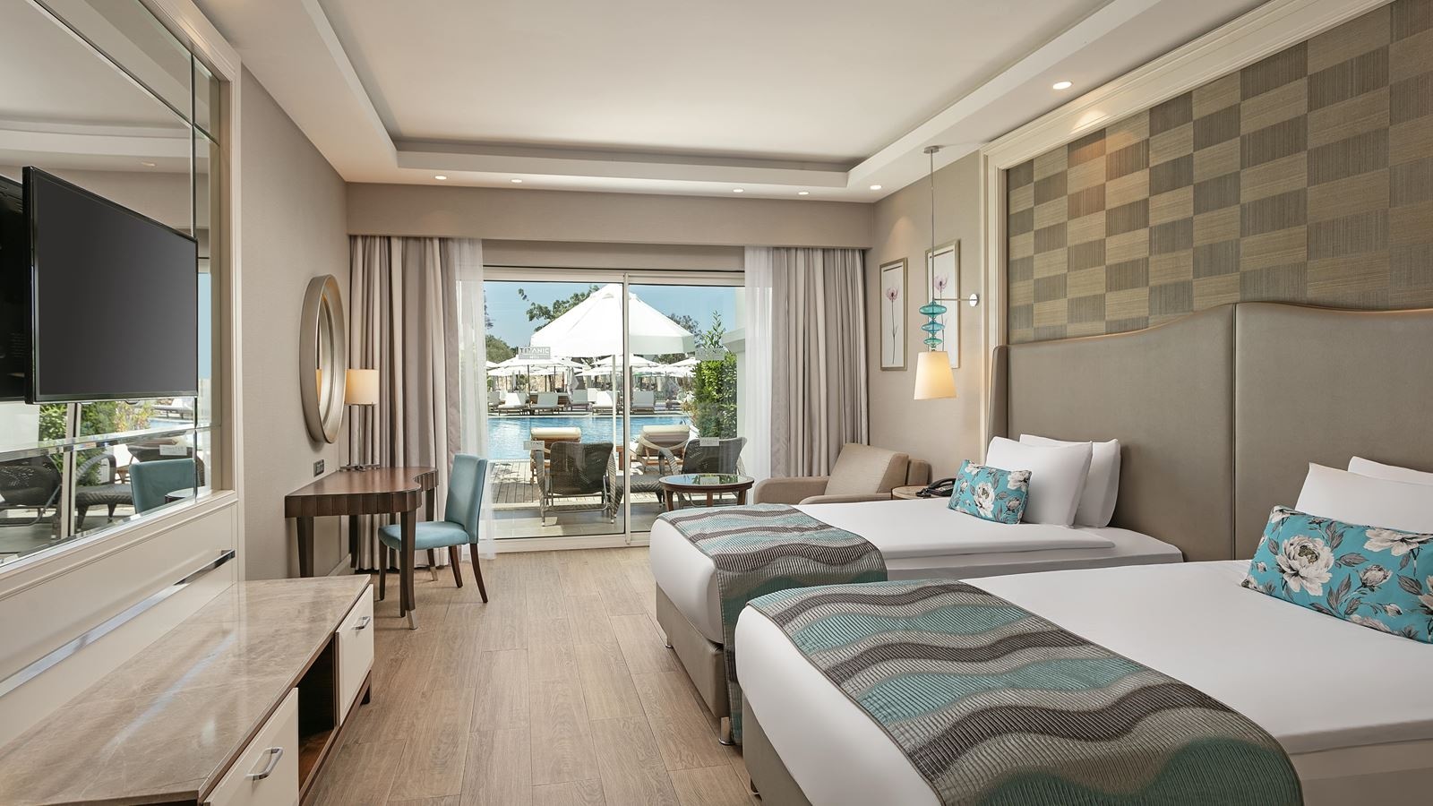 rooms-family--swim-up