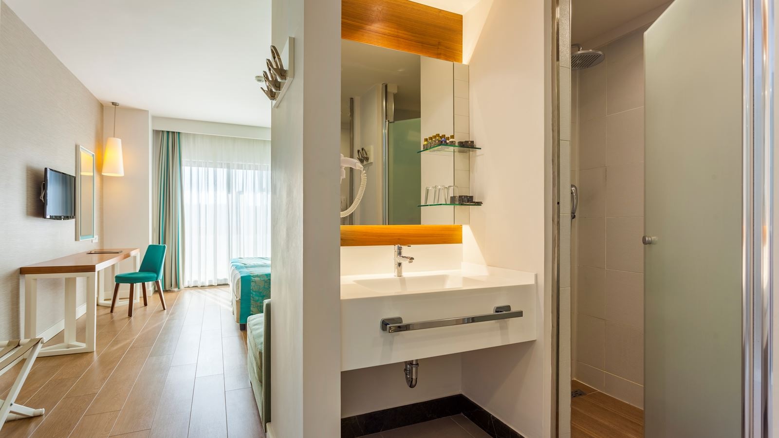 rooms-standard-room-side-sea-view