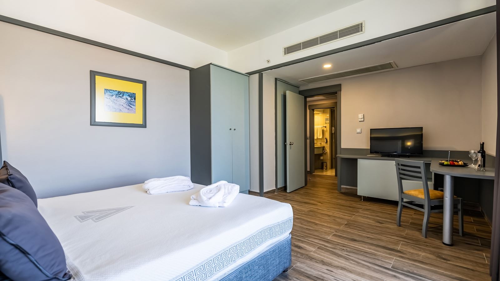 rooms-suite-room